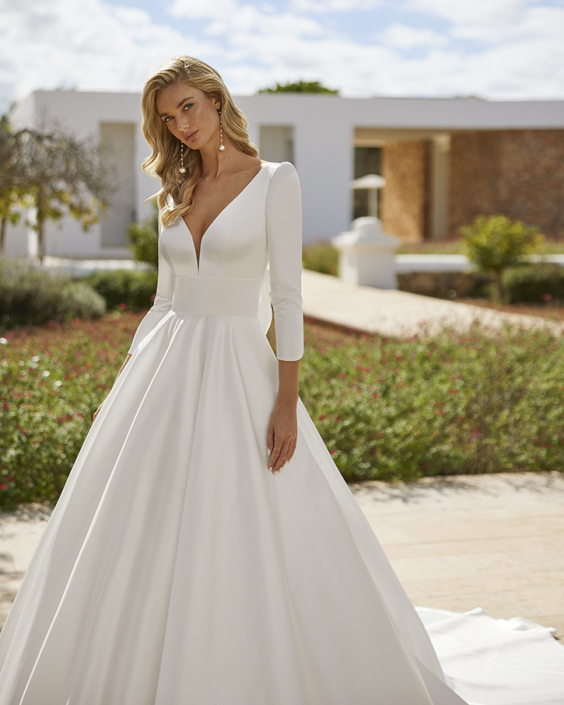 Zuley – £1160 Zuley – £1160 Sleeve version from £375. Available in Satin, Organza, and Mikado.