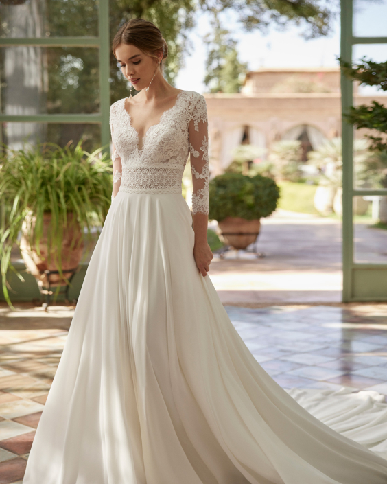 Lori £1530 Lori £1530
