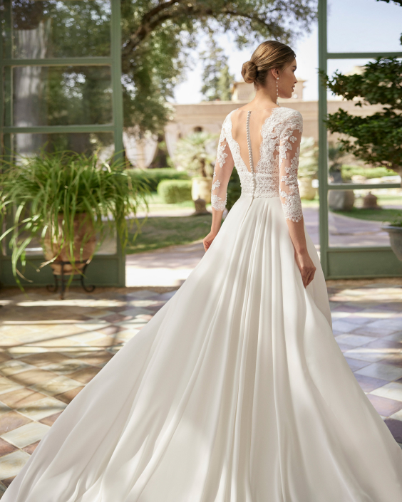 Lori £1530 Lori £1530