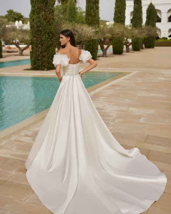 Suzia – From £1470 Suzia – From £1470
