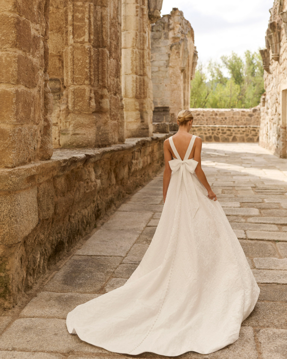 Potosi by Adriana Alier at The Little Bridal Boutique